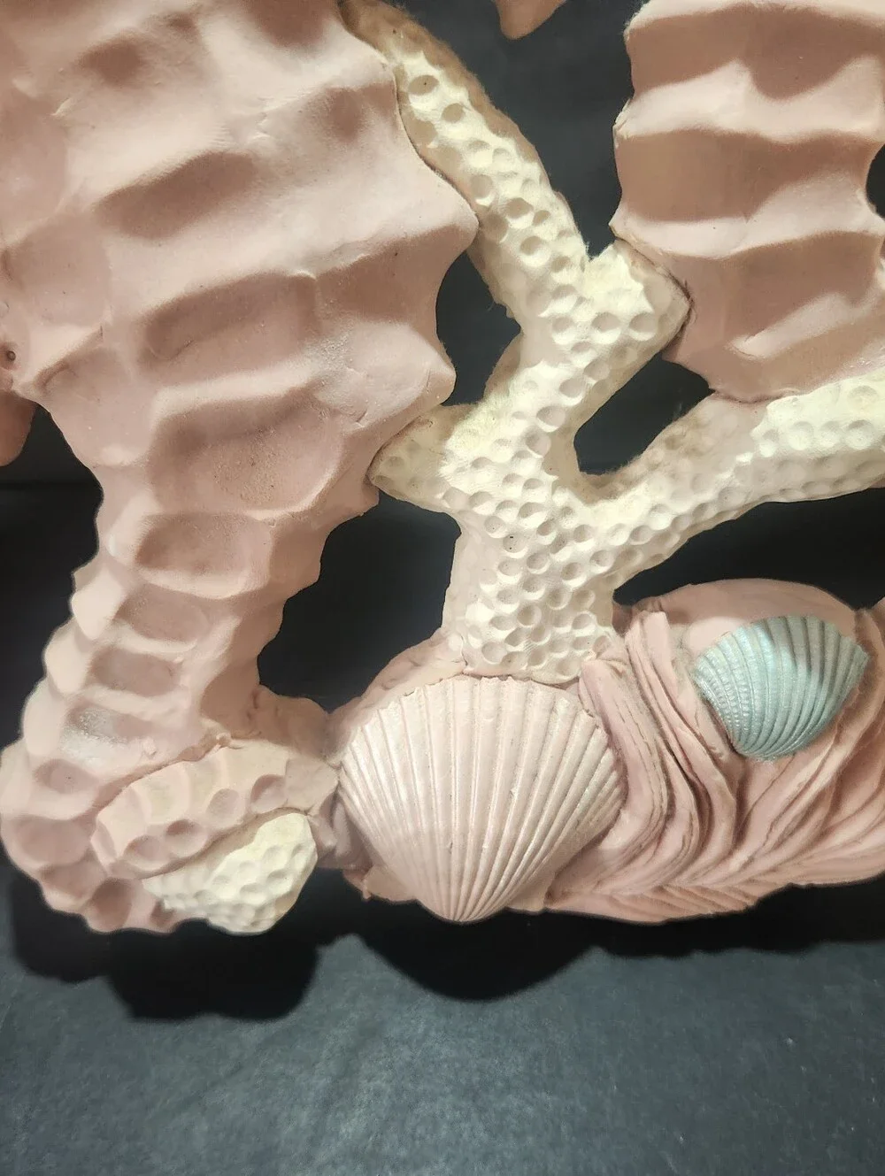 Vintage Coastal Seahorse Wall Plaque – Pink Seahorses Seashell Starfish Decor